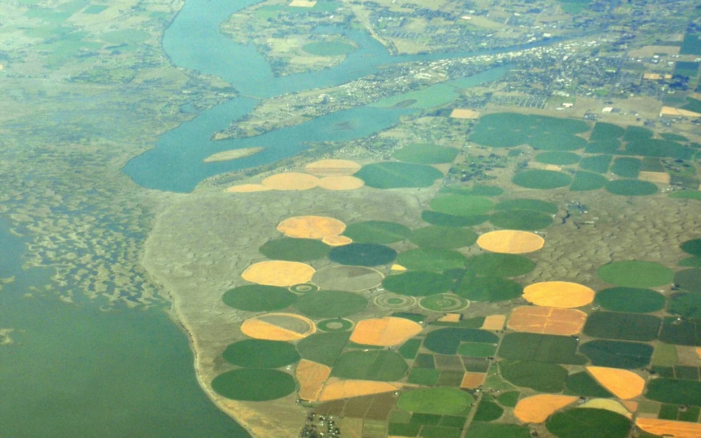 Moses Lake winding through the surrounding farmland, from the air
